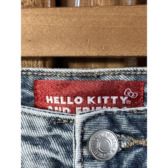 Women's Hello Kitty x Forever 21 Straight Jeans Distressed Rhinestones Nice 29 - Picture 4 of 9